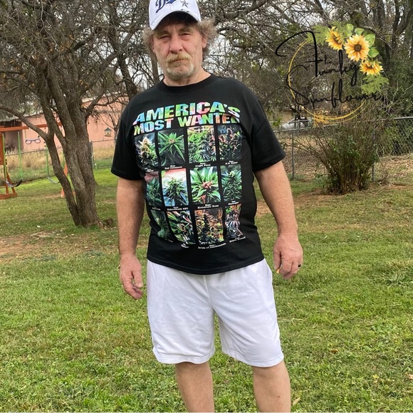 America’s Most Wanted Tee - Picture 2 of 3